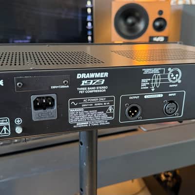 Drawmer 1973 Three Band Stereo FET Compressor 2015 - Present - Black image 2