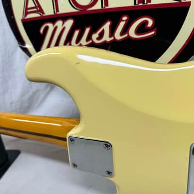 Fender Stratocaster Guitar with Case - CIJ mij Crafted In Japan 2002 - 2004 image 11