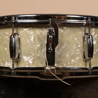 1960s Slingerland 5x14 White Marine Pearl Deluxe Student Snare Drum image 2