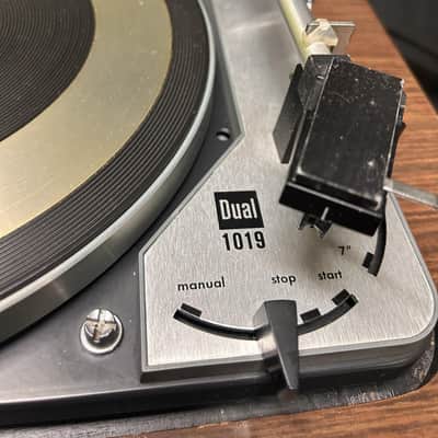 DUAL 1019 Turntable image 4