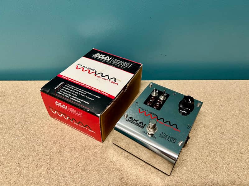 Akai Phase Shifter