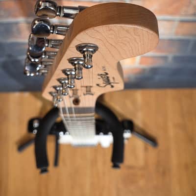 Squier Mini Stratocaster V2 Laurel Fretboard Black image 3