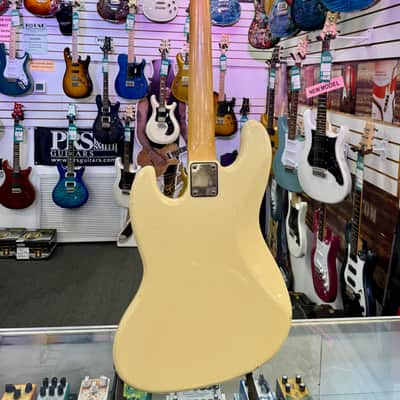 Squier Jazz Bass Made In Japan, Cream White - Pre Owned image 12
