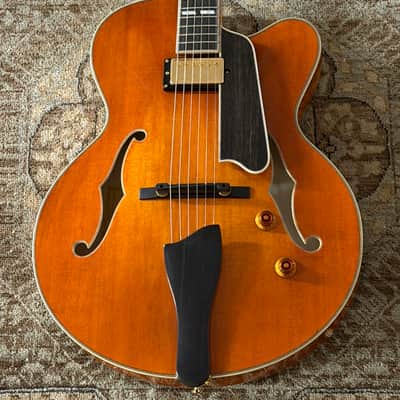 Eastman AR580CE-HB Archtop Electric in Honeyburst w/ Hardcase & Free Pro Setup image 1