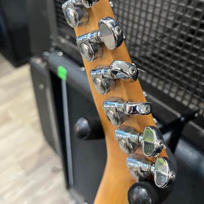 Washburn G-2V 80s - Red image 13