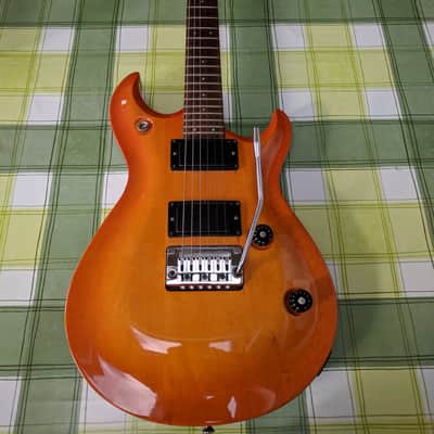 Yamaha YSG -- 1988 -- Honeyburst / Red image 1