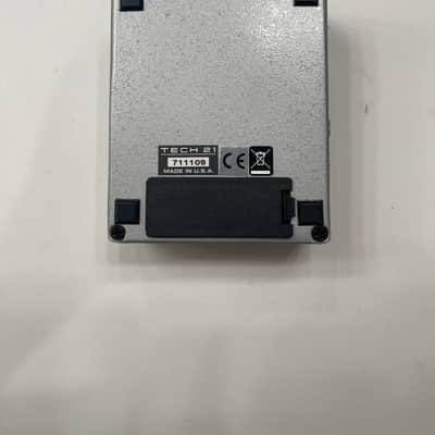 Tech 21 NYC U.S. Steel Distortion SansAmp Character Series Guitar Effect Pedal image 7
