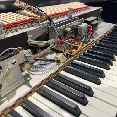 Wurlitzer 206A 64-Key Electric Piano 1974 - 1983 - Beige image 16