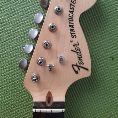 Fender USA Highway 1 stratocaster rosewood neck image 11