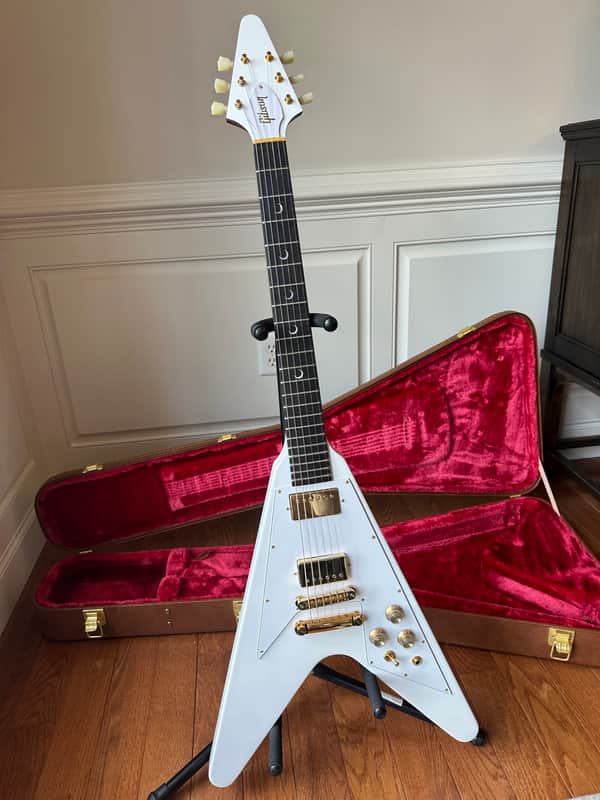 2002 Gibson Flying V Refin Gold Hardware - White | Reverb