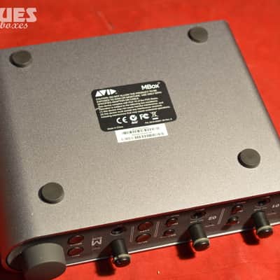 Avid MBox 4x4 Audio Interface carte son image 3