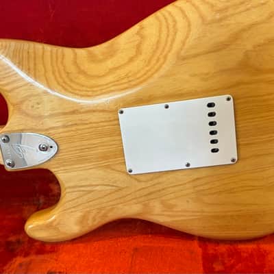 Fender Stratocaster with 3-Bolt Neck, Maple Fretboard 1975 - Natural image 8