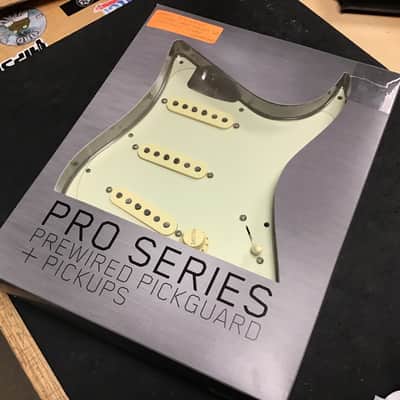 Fender Custom Preloaded Pickguard image 2