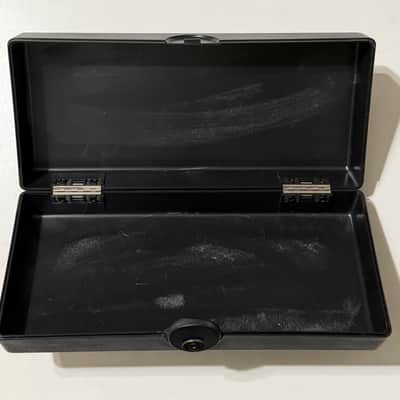Vintage Sennheiser MD 421-U Cardioid Dynamic Microphone with original mic clip image 22