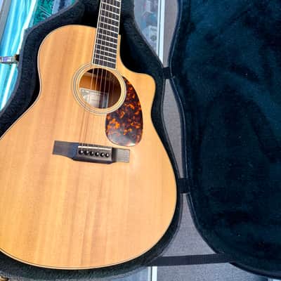 Larrivee LV-03 Recording Series Acoustic with Case - Pre Owned image 2