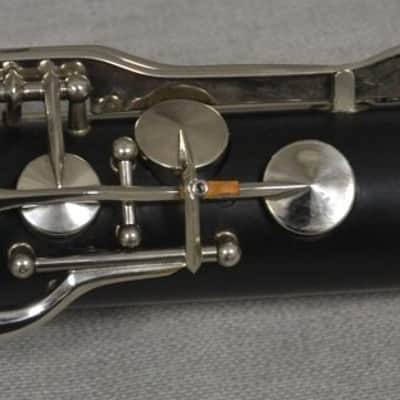Clarinete Bajo Yamaha 220 en perfecto estado image 9