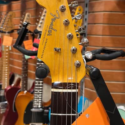Fender American Vintage II '61 Stratocaster Left-Handed 2022 Olympic White image 5