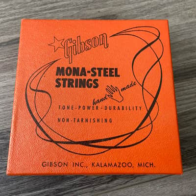 Gibson Retail display box with 10 NOS sets of 1950s Gibson Mona-Steel Strings image 15