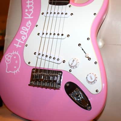 Fender Hello Kitty Stratocaster squier Pink girls guitar image 3