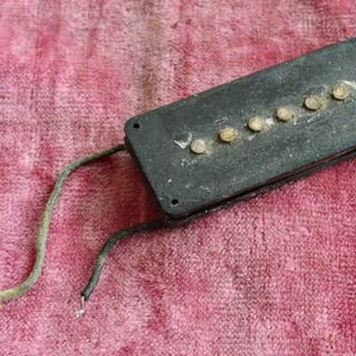 Vintage 1959 Fender PRE-CBS Jazzmaster Black Bobbin Pickup North Facing Magnet image 4