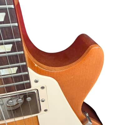 GIBSON Les Paul Tribute 2019 Electric Guitar Satin Honeyburst LPTR00FHNH1 + Bag image 10