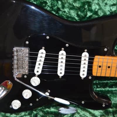 Fender Custom Shop David Gilmour Stratocaster NOS 2008 - 2021 - Black over 3-Color Sunburst image 4