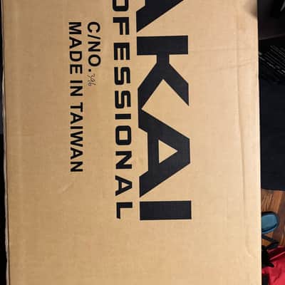 Akai MPC Key 61 Standalone Workstation Synthesizer 2022 - Present - Black image 4
