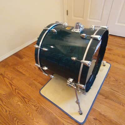 Yamaha Oak custom made in Japan 18 x 22 inch bass drum uzukiri emerald lacquer outstanding! image 4