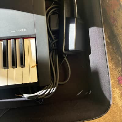Yamaha CP33 Stage Piano 2006 - Black image 4