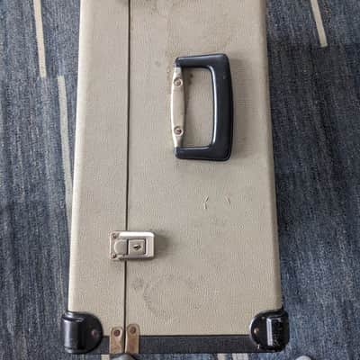 Guerrini Accordion With Hard Case 626 image 10