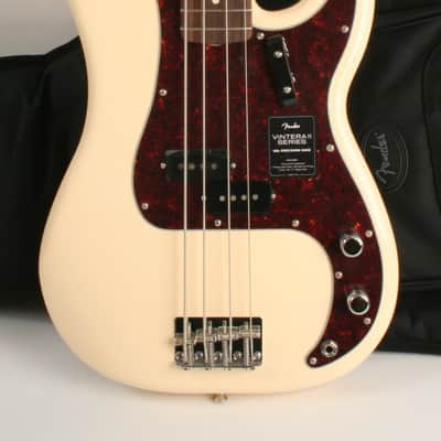 Fender Vintera II '60s Precision Bass Rosewood Fingerboard Olympic White MX24018624 image 1