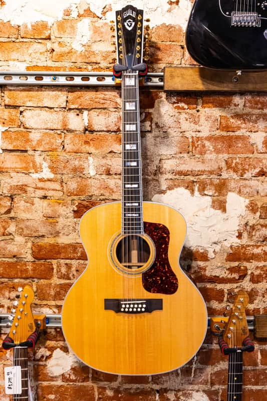 Guild F512