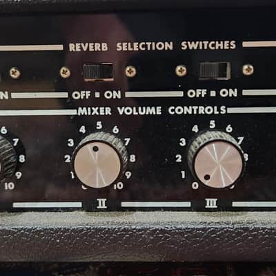 Traynor YVM-3 Powered Reverb 1970s Canada image 9