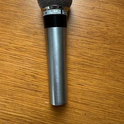Shure 565SD Switchable Cardioid Dynamic Microphone image 1