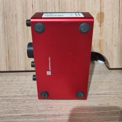 Focusrite Scarlett Solo 4th Gen USB Audio Interface 2023 - Present - Red image 2