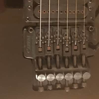 Carvin X220 with Trem 1992 Black with original case. Made in USA image 7