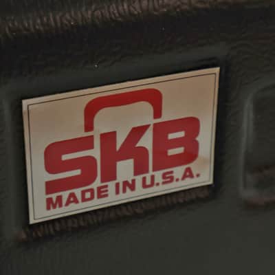 BGW Model 550 Professional Power Amplifier w/ SKB Road Case image 13