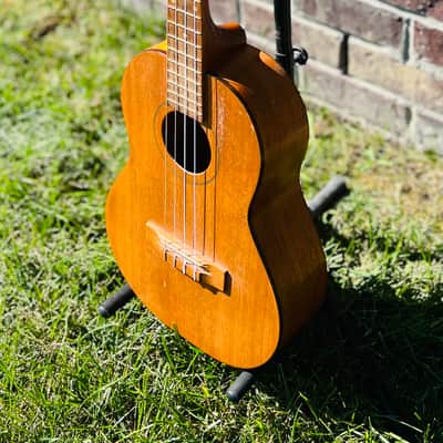 Harmony Baritone Uke image 2
