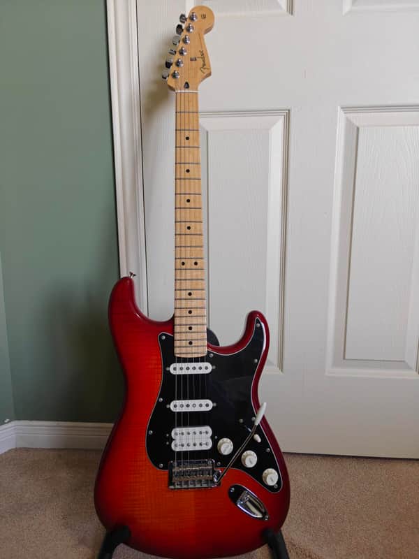 Fender Player Stratocaster HSS Plus Top image 1