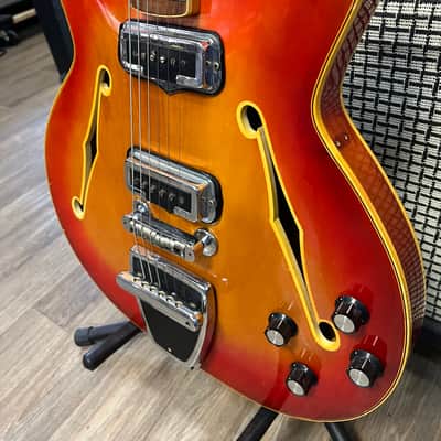 Fender Coronado II with Maple Fretboard 1967 - Sunburst image 7