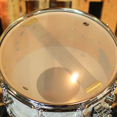 DW Performance White Marine Pearl Snare Drum - 6.5x14 image 5