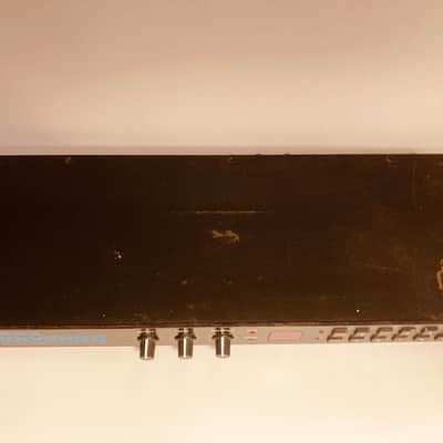 Alesis Midiverb II 16-Bit Digital Effects Processor 1990s image 8