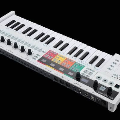 Arturia KeyStep Pro 37-Key MIDI Controller 2020 - Present White - In Stock image 2