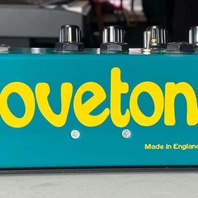 Lovetone Wobulator Tremolo/Vibrato/Panner pedal image 4
