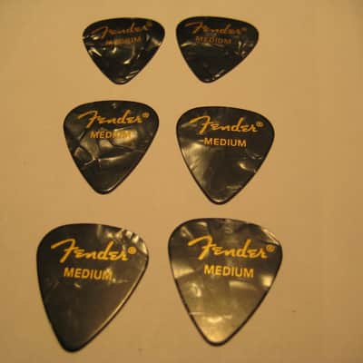Fender Medium Black Pearl W Gold Guitar Picks 6 Pieces image 1