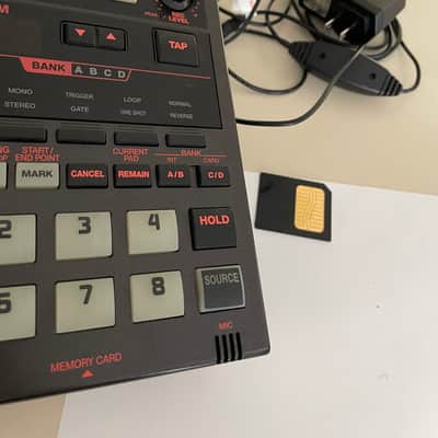 Boss SP-202 Dr. Sample Vintage Sampler (with a power cord and a memory card)
