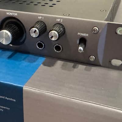 Universal Audio Apollo x8 Thunderbolt 3 Audio Interface 2018 - Present - Black image 3