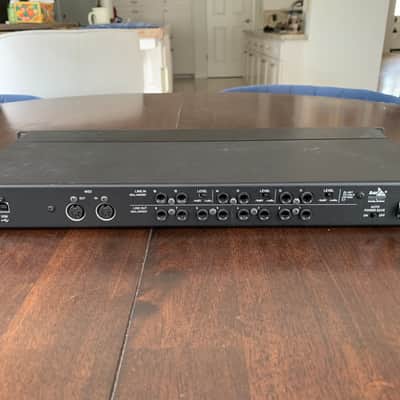 TASCAM US-16x08 USB Audio Interface 2014 - Present - Black image 2