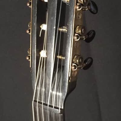 1850 Early romantic small body guitar in excellent un-restored condition with Original wood case image 5