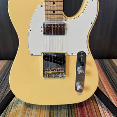 Fender American Performer Telecaster Hum - Vintage White image 12